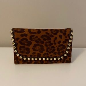 Cheetah clutch